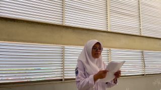 Puisi Rapuh Karya Azalia Humayrah