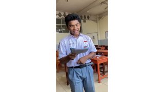 Puisi Menangis Tanpa Air Mata Karya Bahirha Rhahim