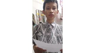 Puisi Mengejar Bayangan Karya Deevano Akbar