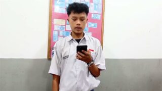 Puisi Dibawah Langit Biru Karya Rizky Putra Pinisi