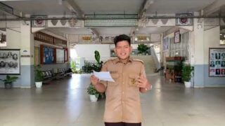 Puisi Teman Tapi Mesra Karya Abdul Mutsaqaf