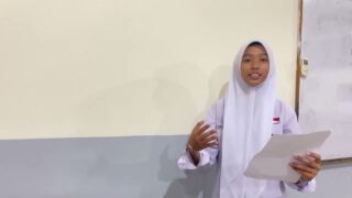 Puisi Benci Tapi Sayang Karya Anindra Violanda